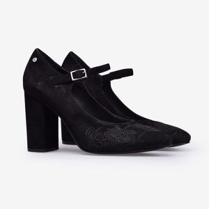 Zapatos Negros de Tacón